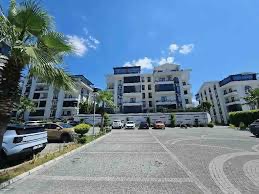 Akademik Elit Park Sitesi — avlu görünümü