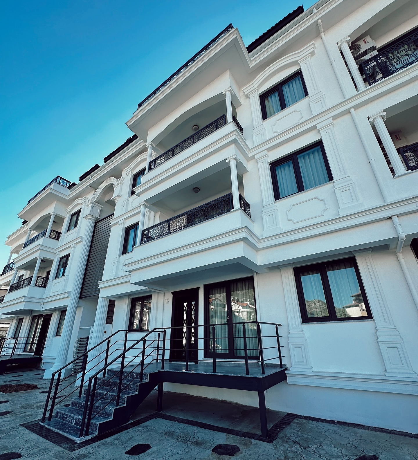Eris Suite Fethiye cephe detayı