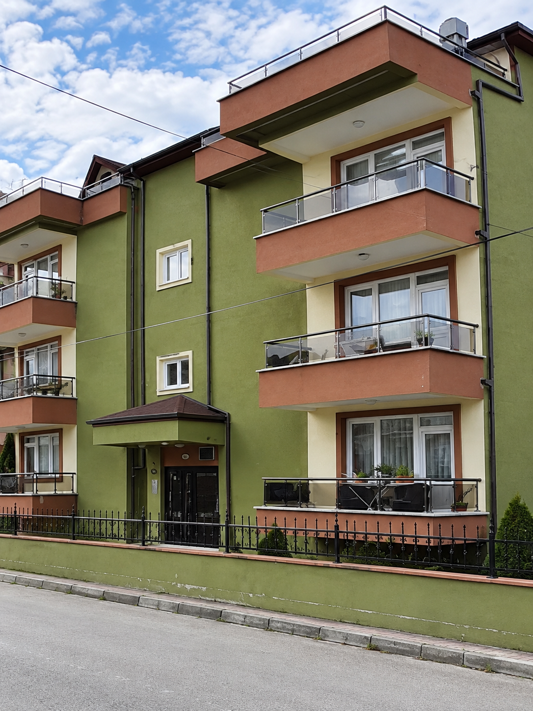 Sırrıpaşa Erdağı Evleri — ön cephe